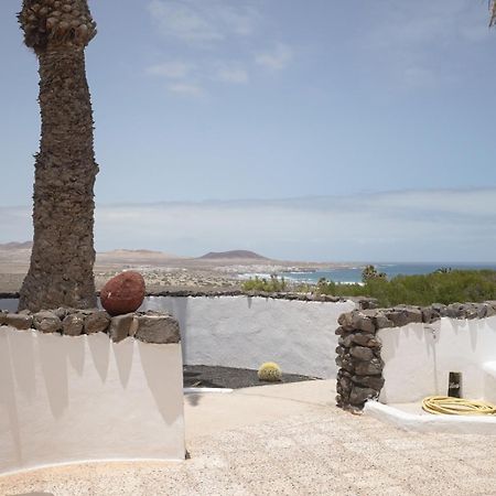 Bungalow Con Vistas Al Mar Famara Exteriör bild